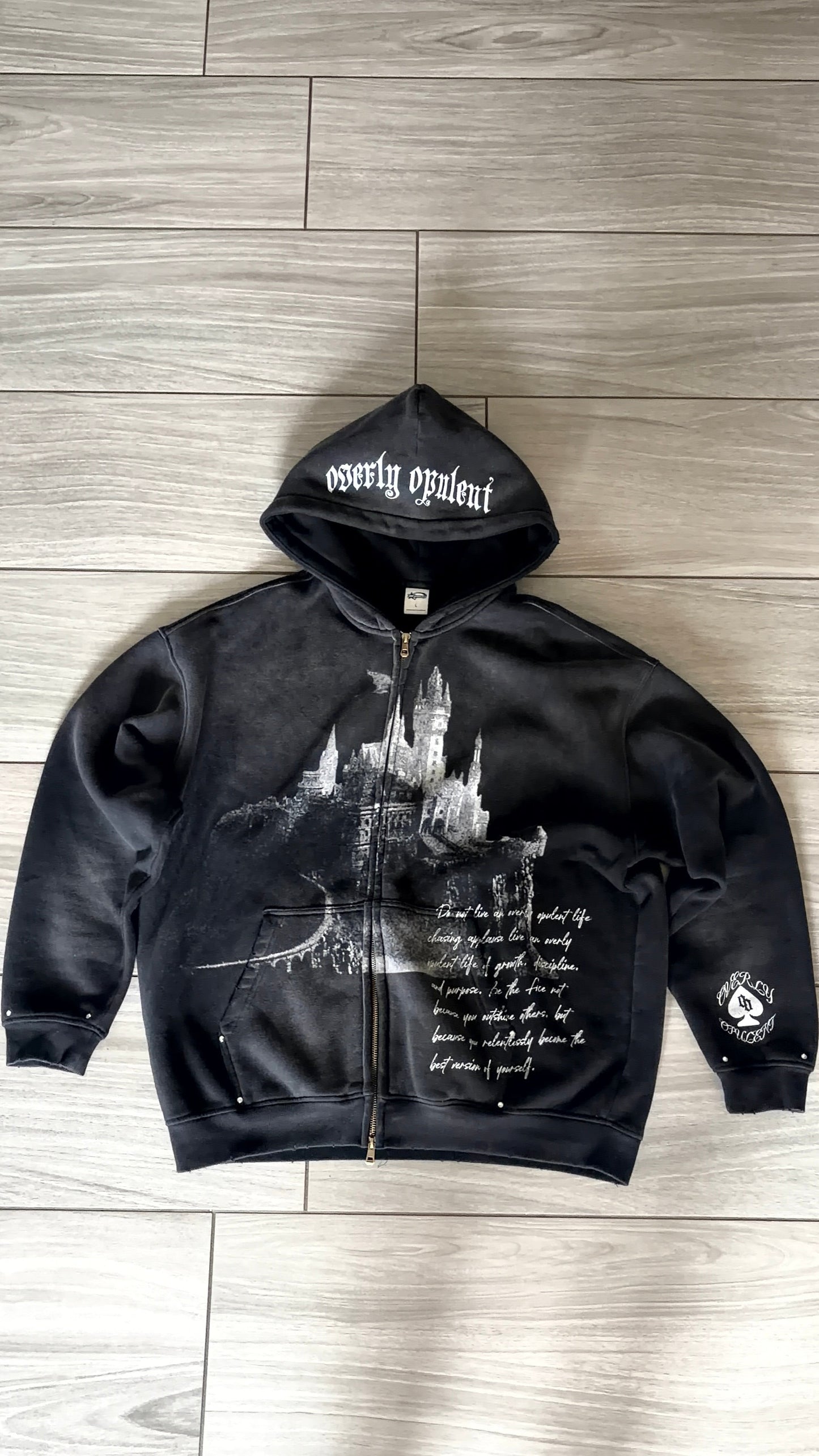 BLACK ROYALTY ZIP UP